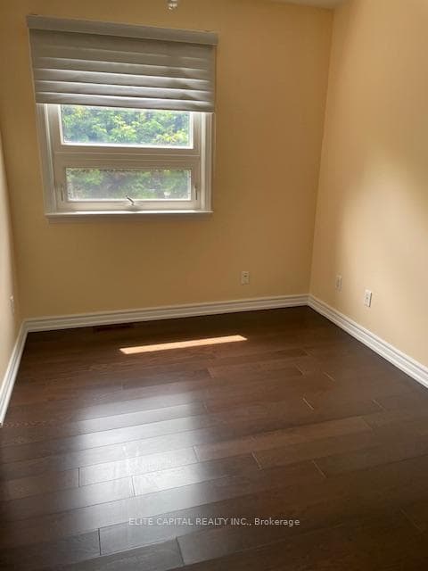 22 Elkpath Avenue photo 25
