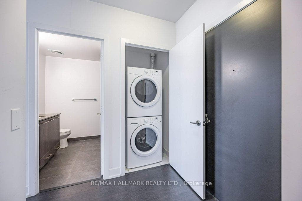 9471 Yonge Street Unit 346 photo 4