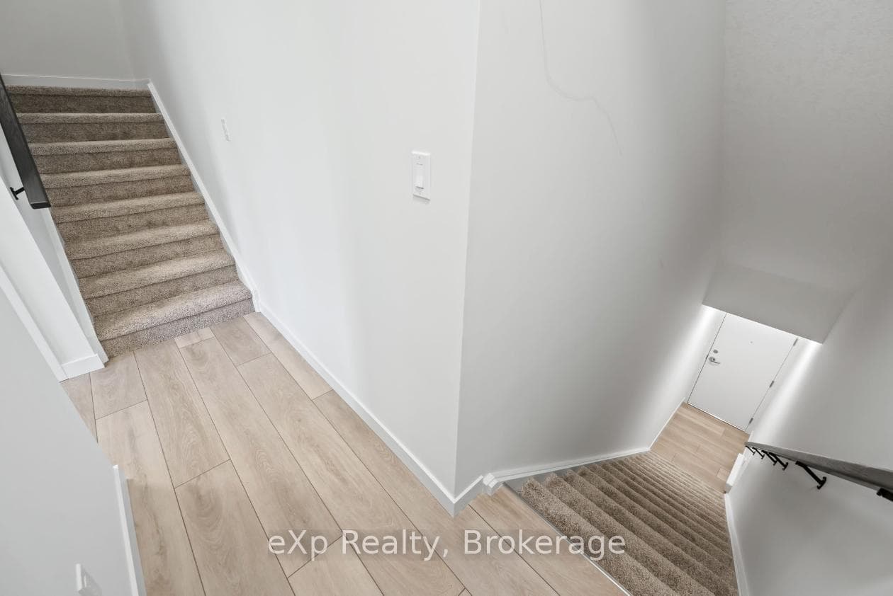 824 Woolwich Street Unit 118 photo 8