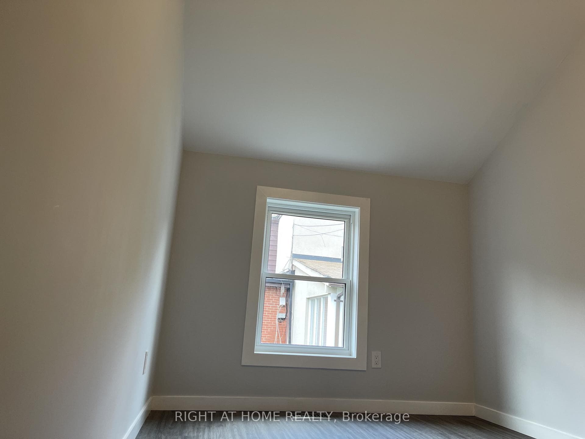 980 Ossington Avenue Unit Laneway suite photo 16