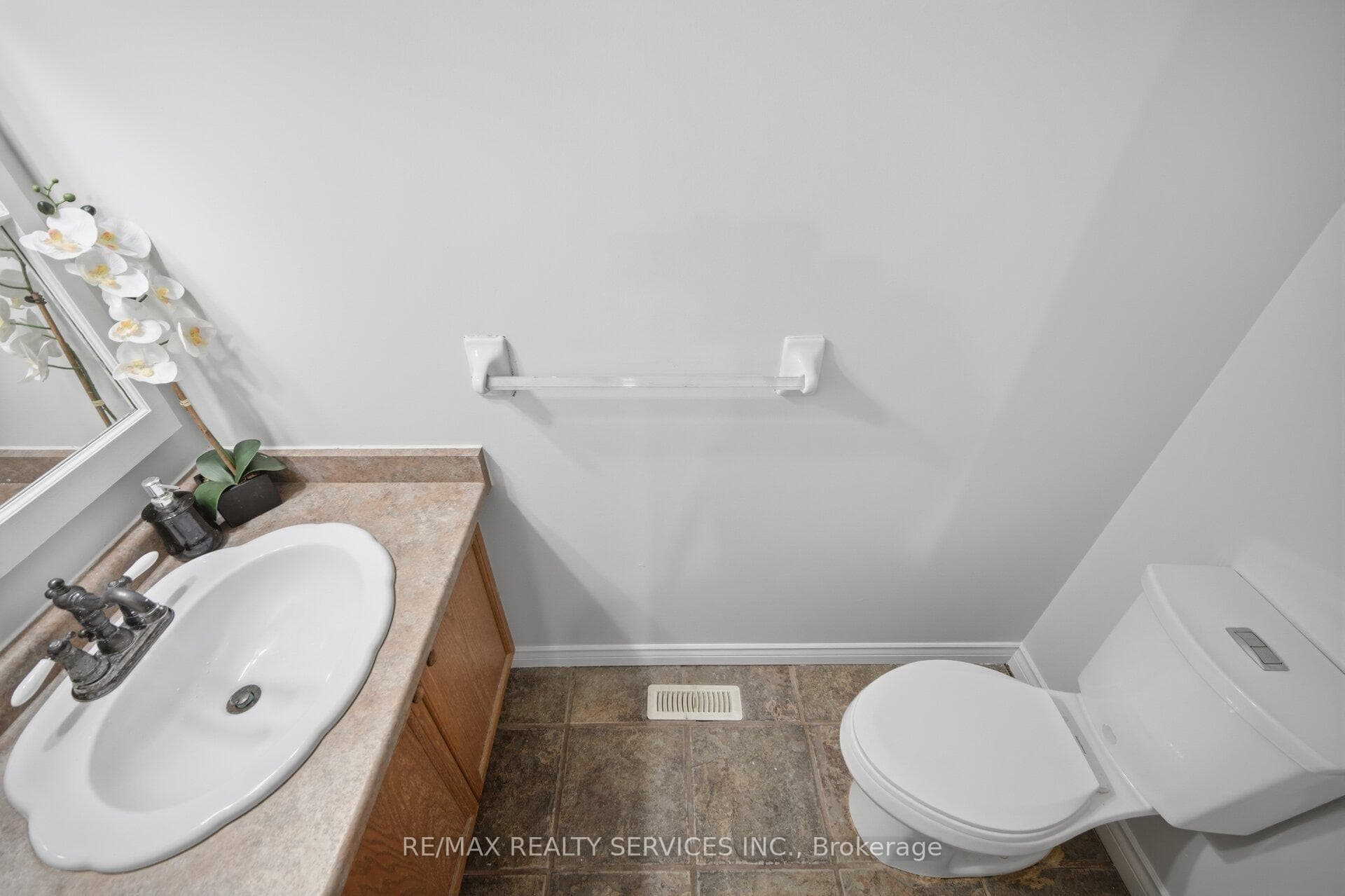 15 Climie Court photo 17