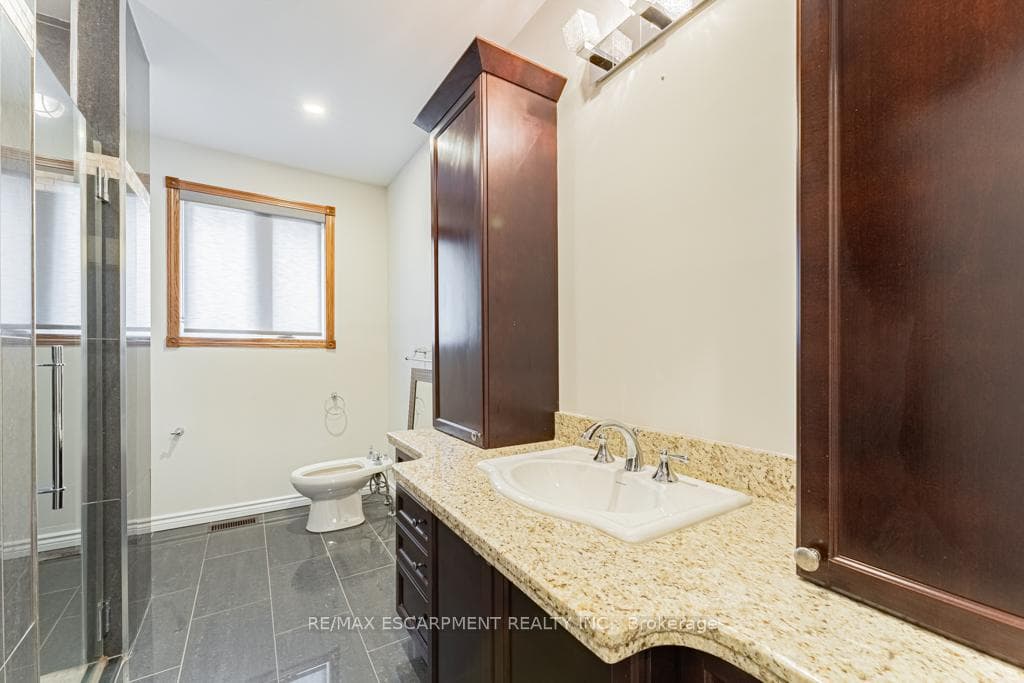 1327 Highway 8 N/A photo 21