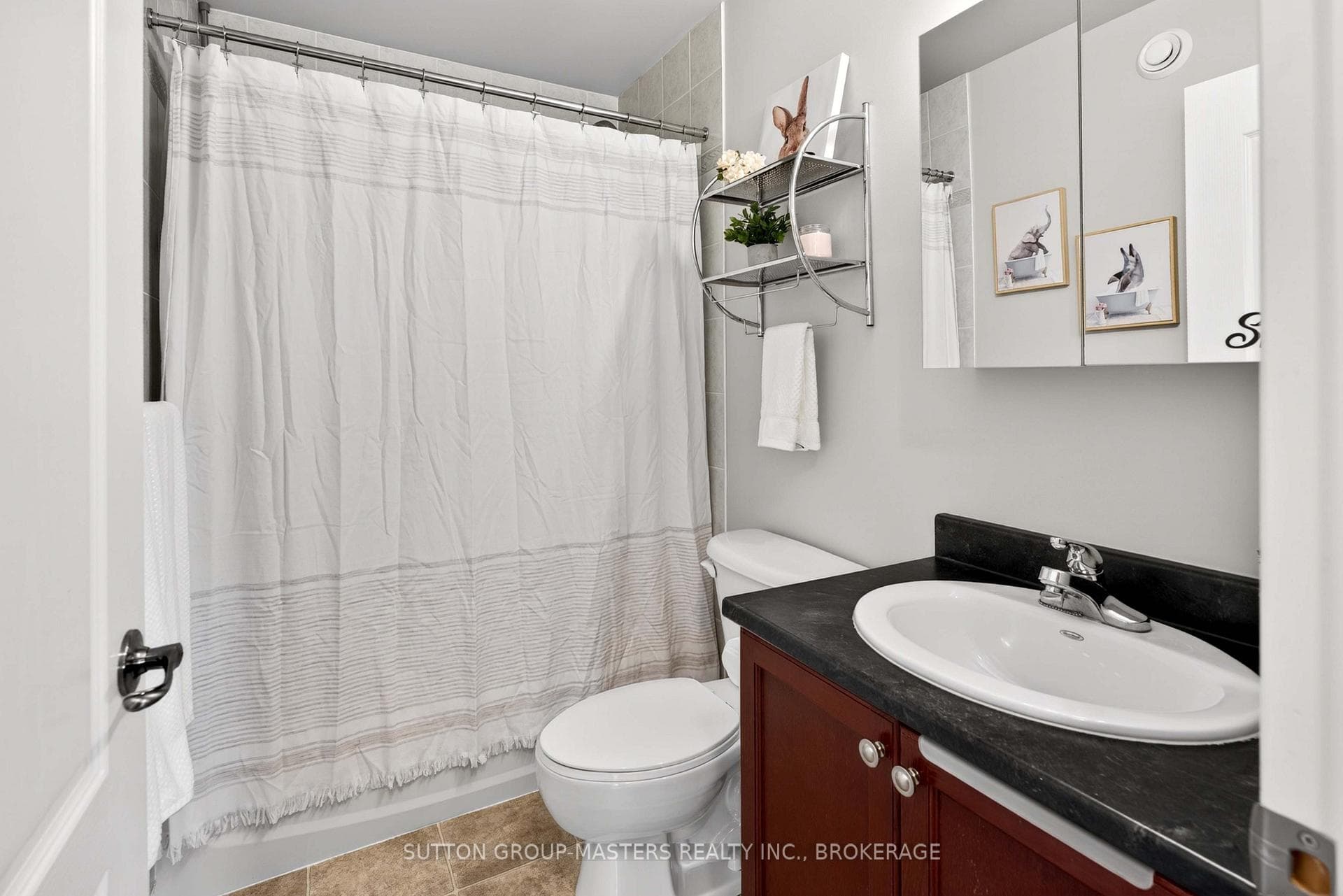 1399 Atkinson Street photo 26