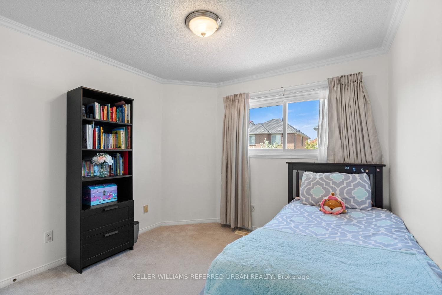 5898 Mersey Street photo 25