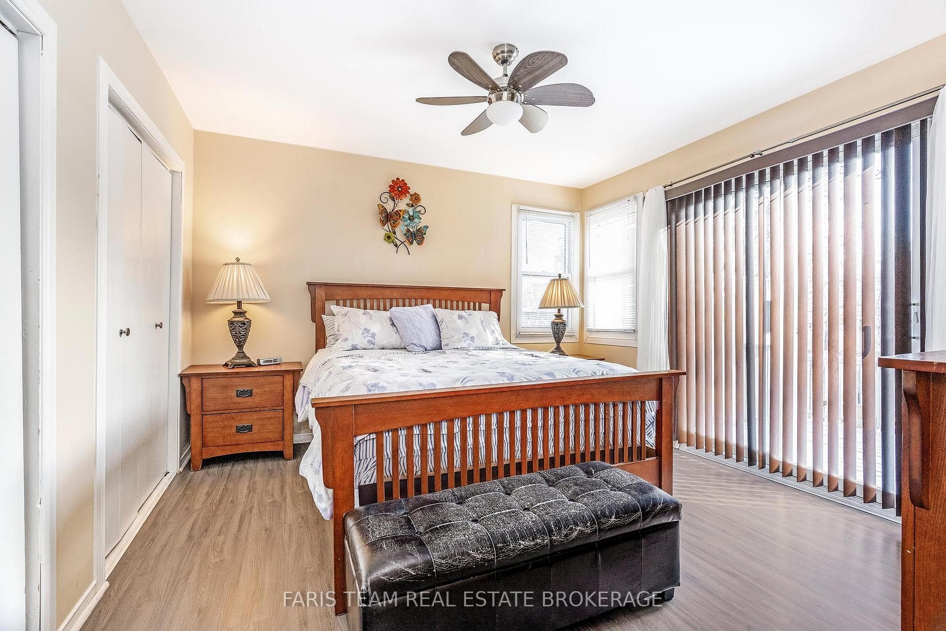 2083 Lilac Drive photo 11