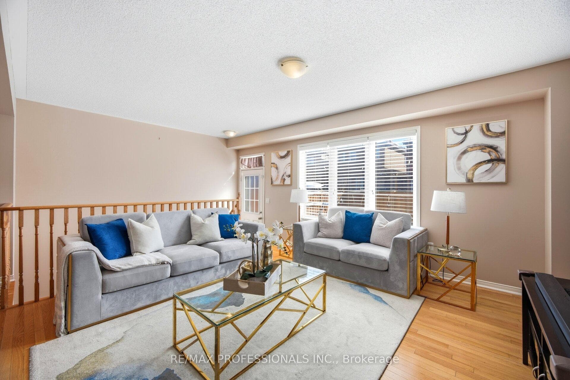 56 Lightcatcher Circle photo 17