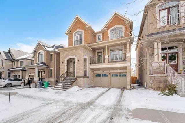 84 Roulette Crescent photo 2