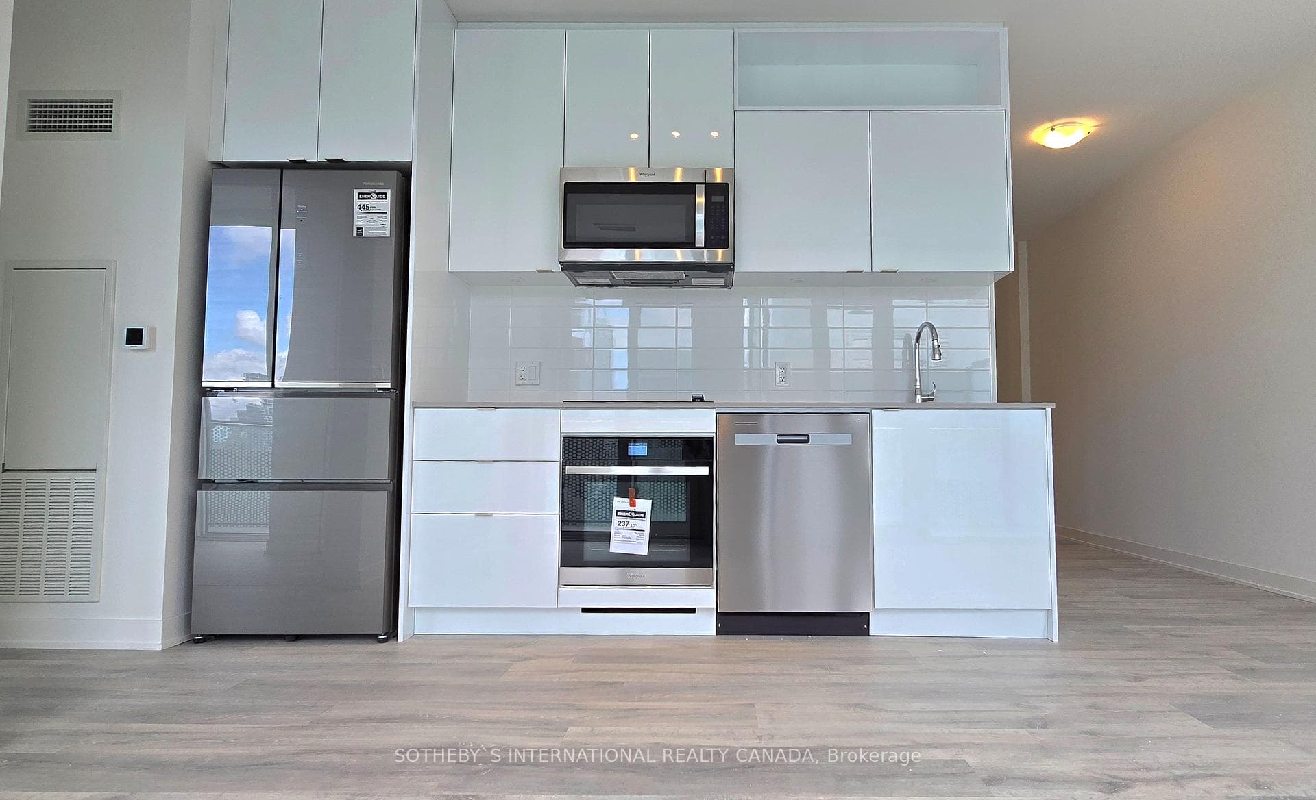 70 Princess Street Unit 3016 E photo 1