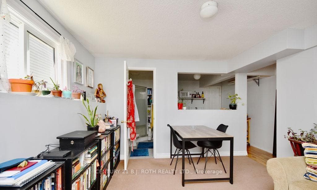 47 D'ambrosio Drive photo 13