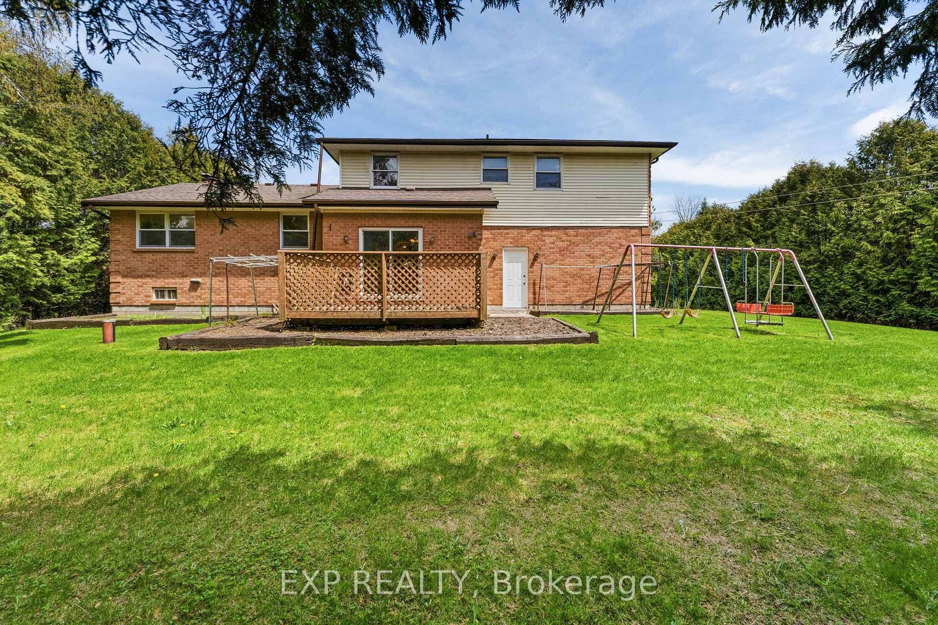 32 Louisa Street photo 35
