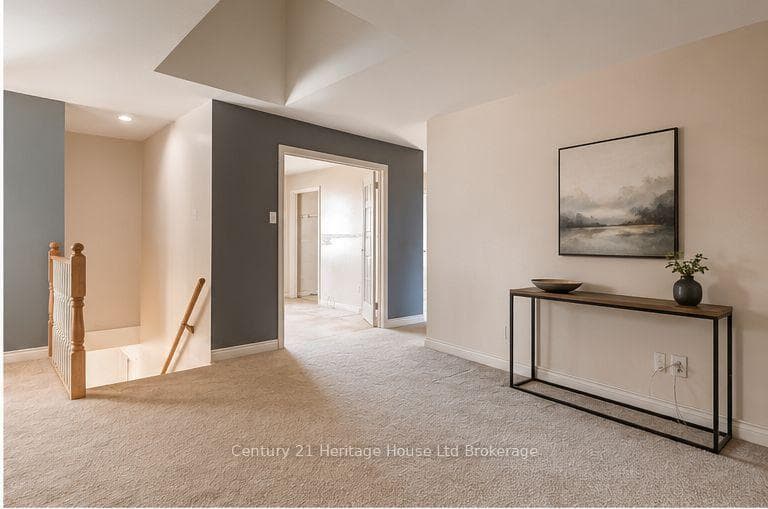 773 HOUNSFIELD Street photo 4