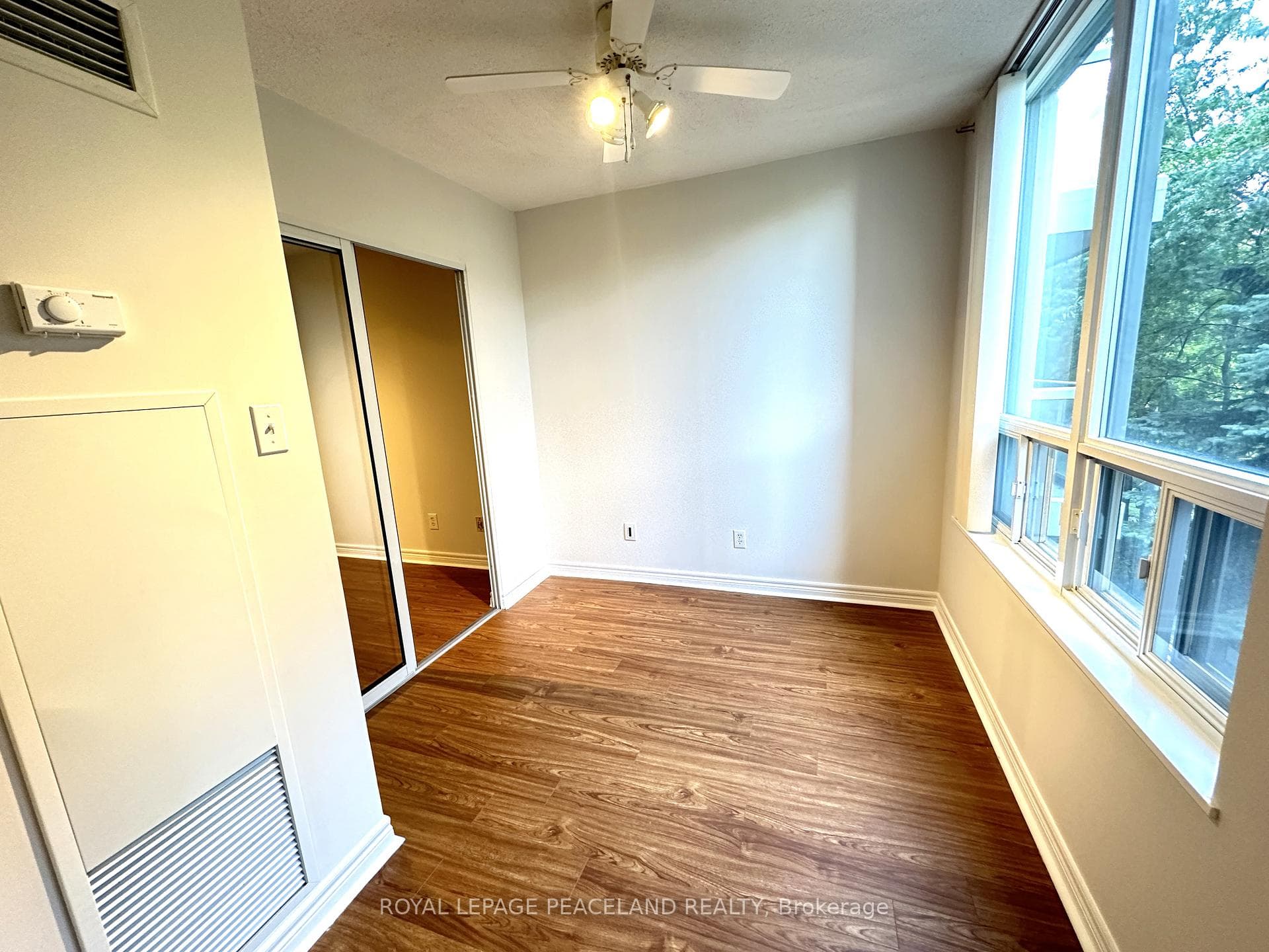 28 Empress Avenue Unit 309 photo 27