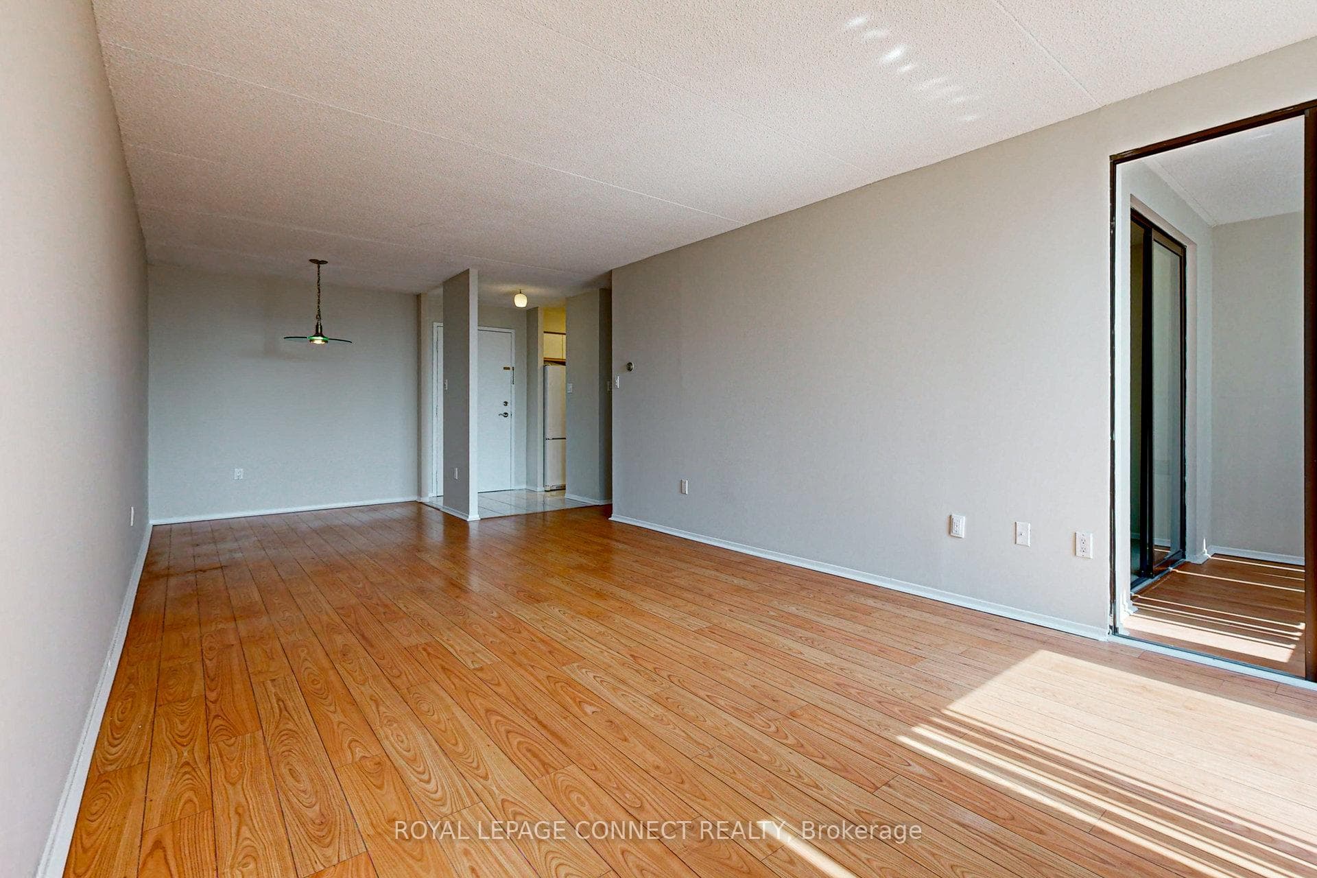 1540 Pickering Parkway Unit 408 photo 19