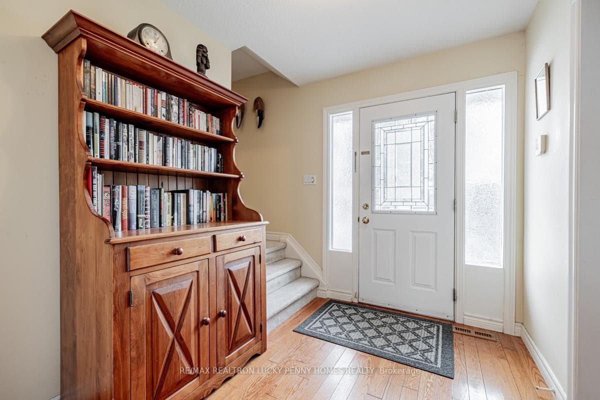 71 Parkway Avenue photo 2