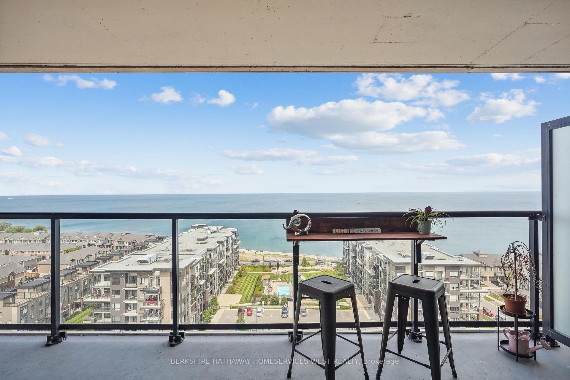 385 Winston Road Unit 1306 photo 21