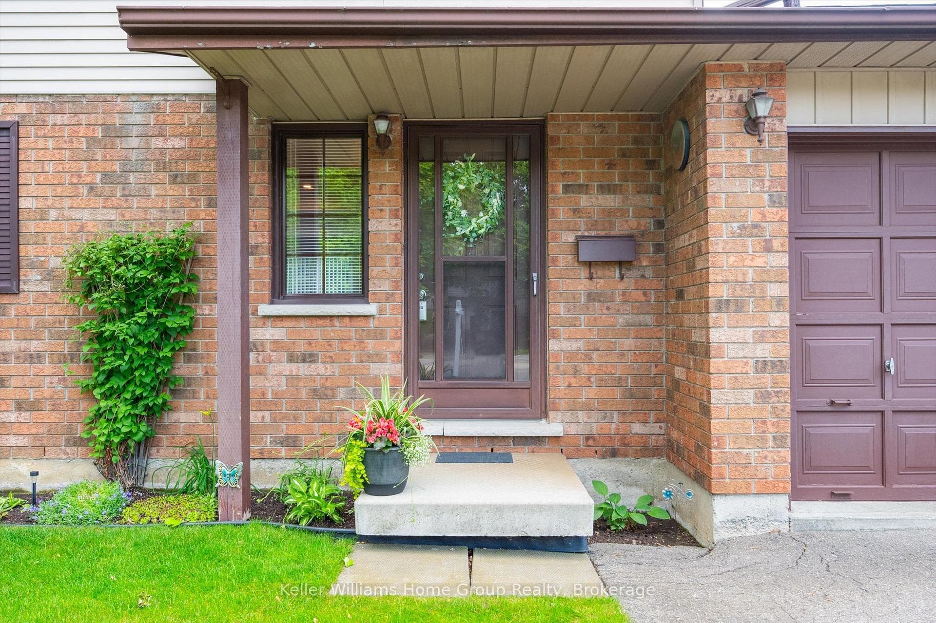 375 Imperial Road photo 3