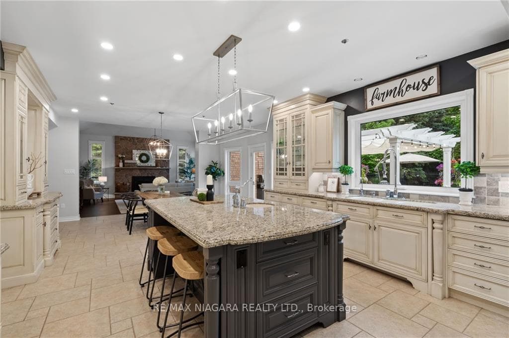 22 Chantelay Crescent photo 23