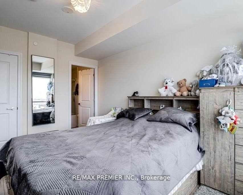 9085 Jane Street Unit 802 photo 11