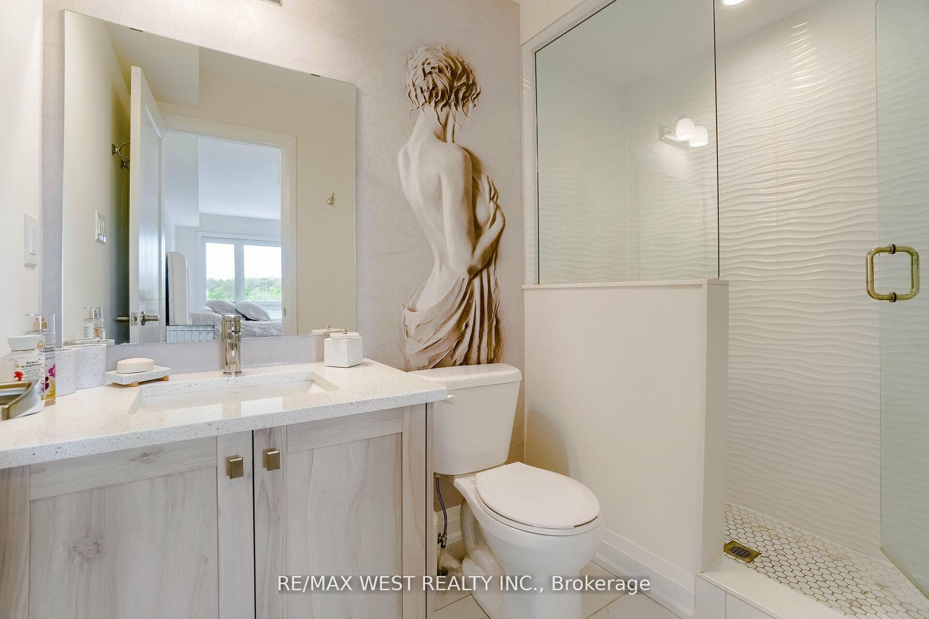 19 Woodstream Drive photo 12