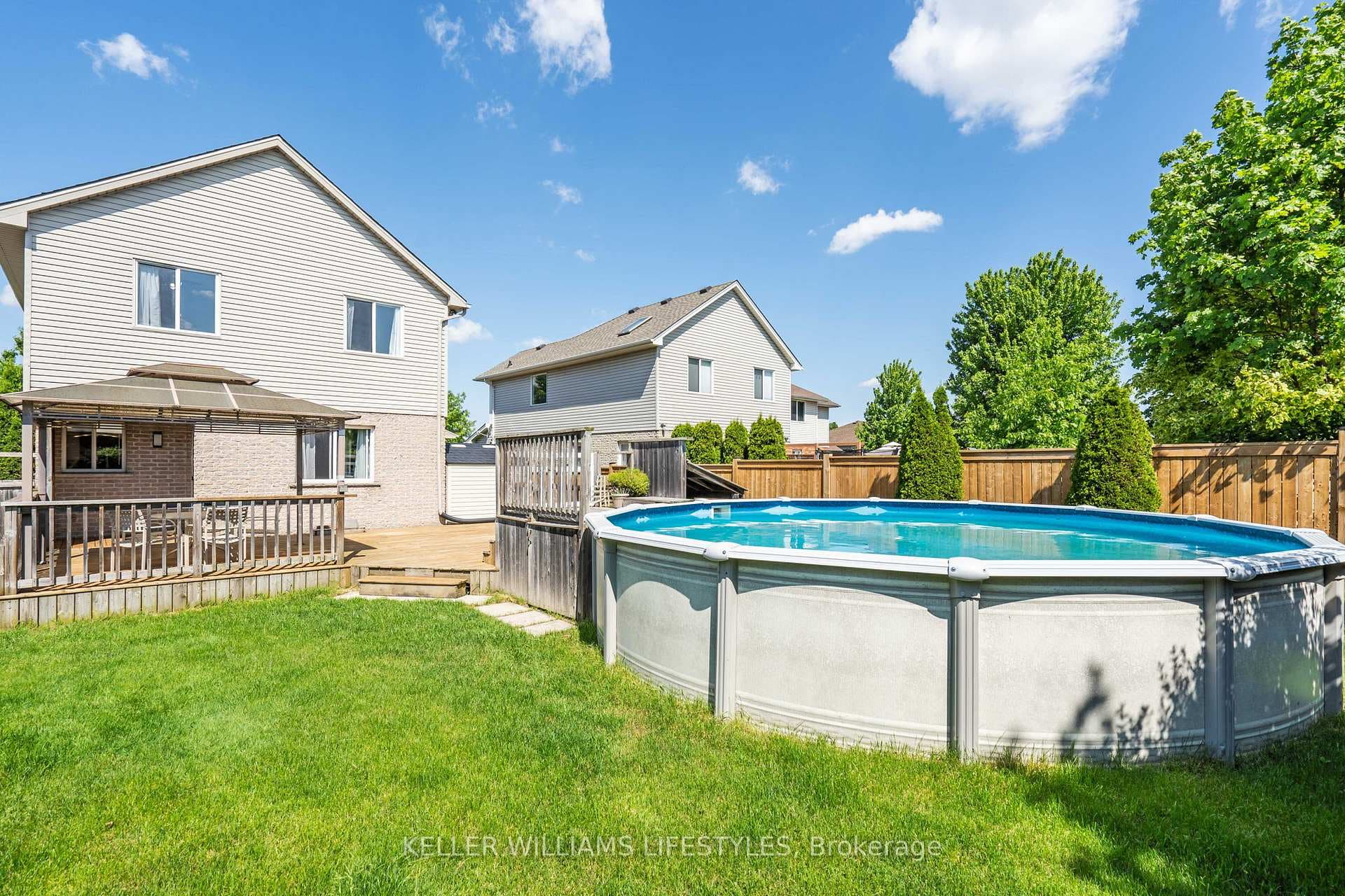9 Linden Lane photo 34