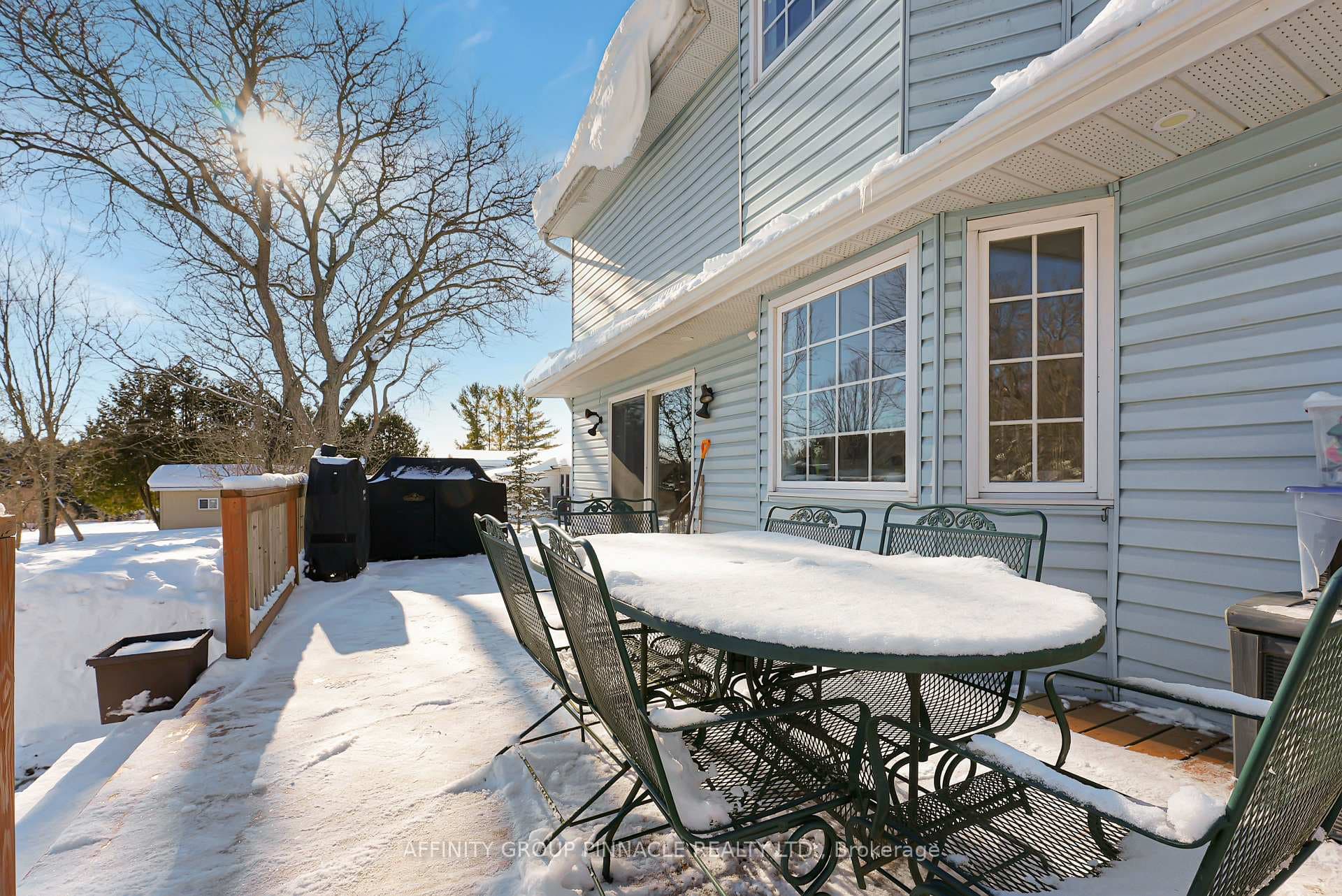 105 Agnes Street photo 37