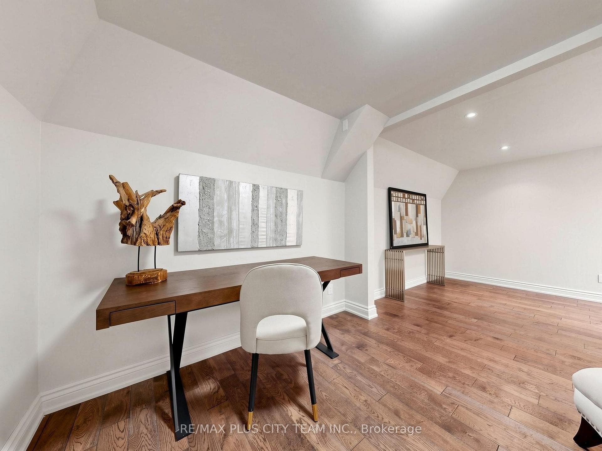 208 Carmichael Avenue photo 33