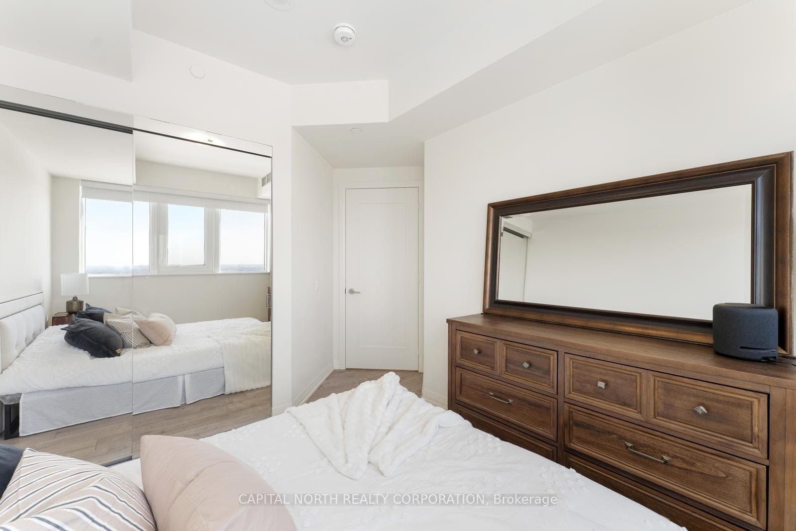 9000 Jane Street Unit 1718 photo 23