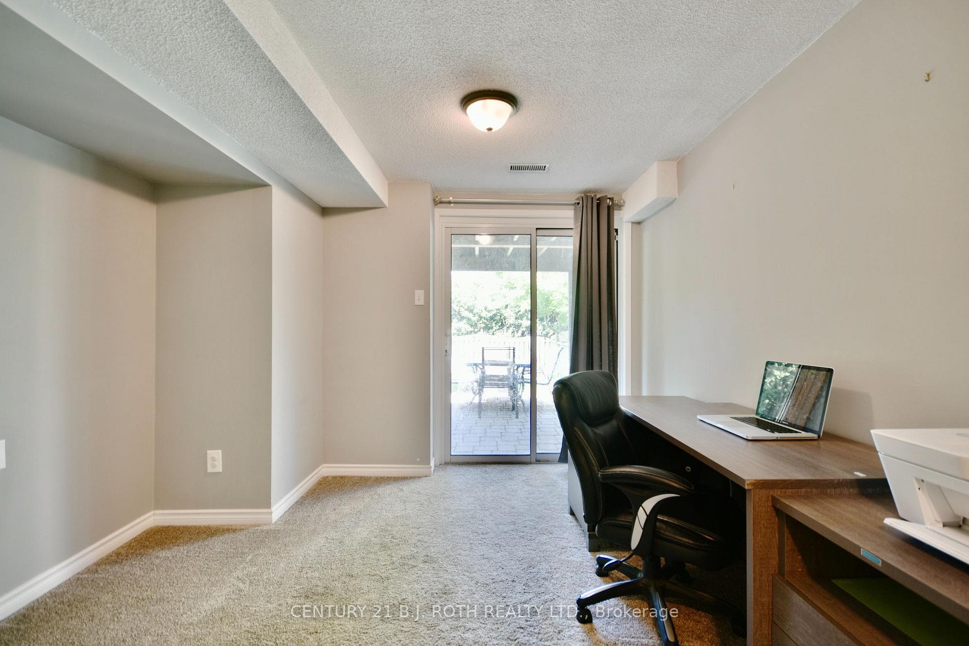 121 Cunningham Drive photo 19