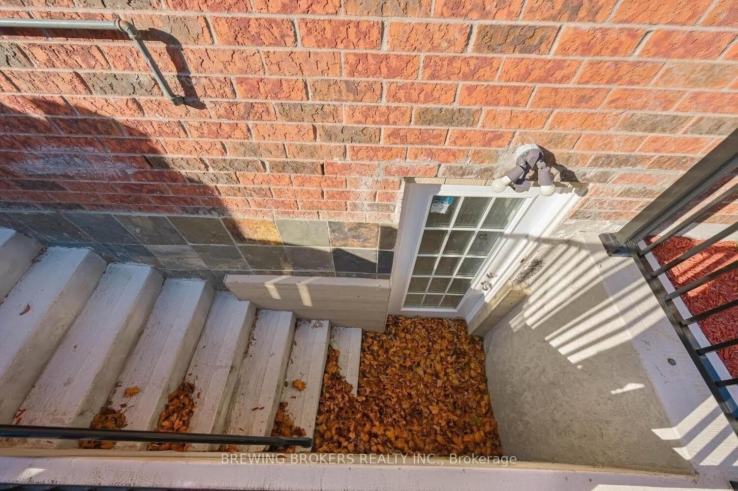 51 Jack Rabbit Crescent photo 2