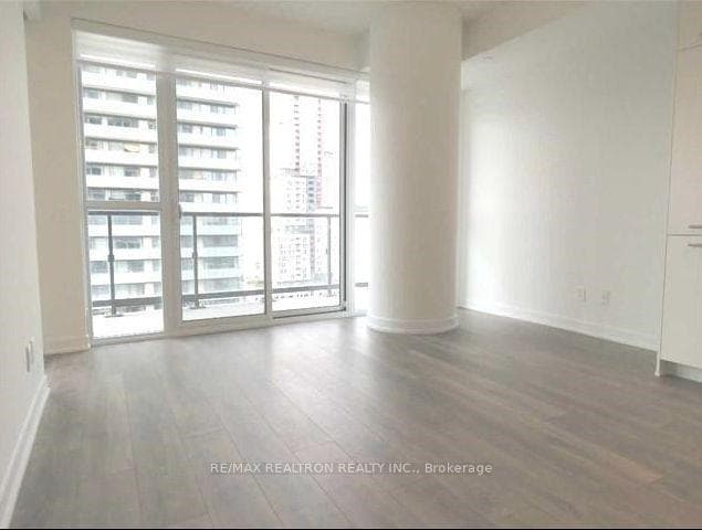 87 Peter Street Unit 2108 photo 7