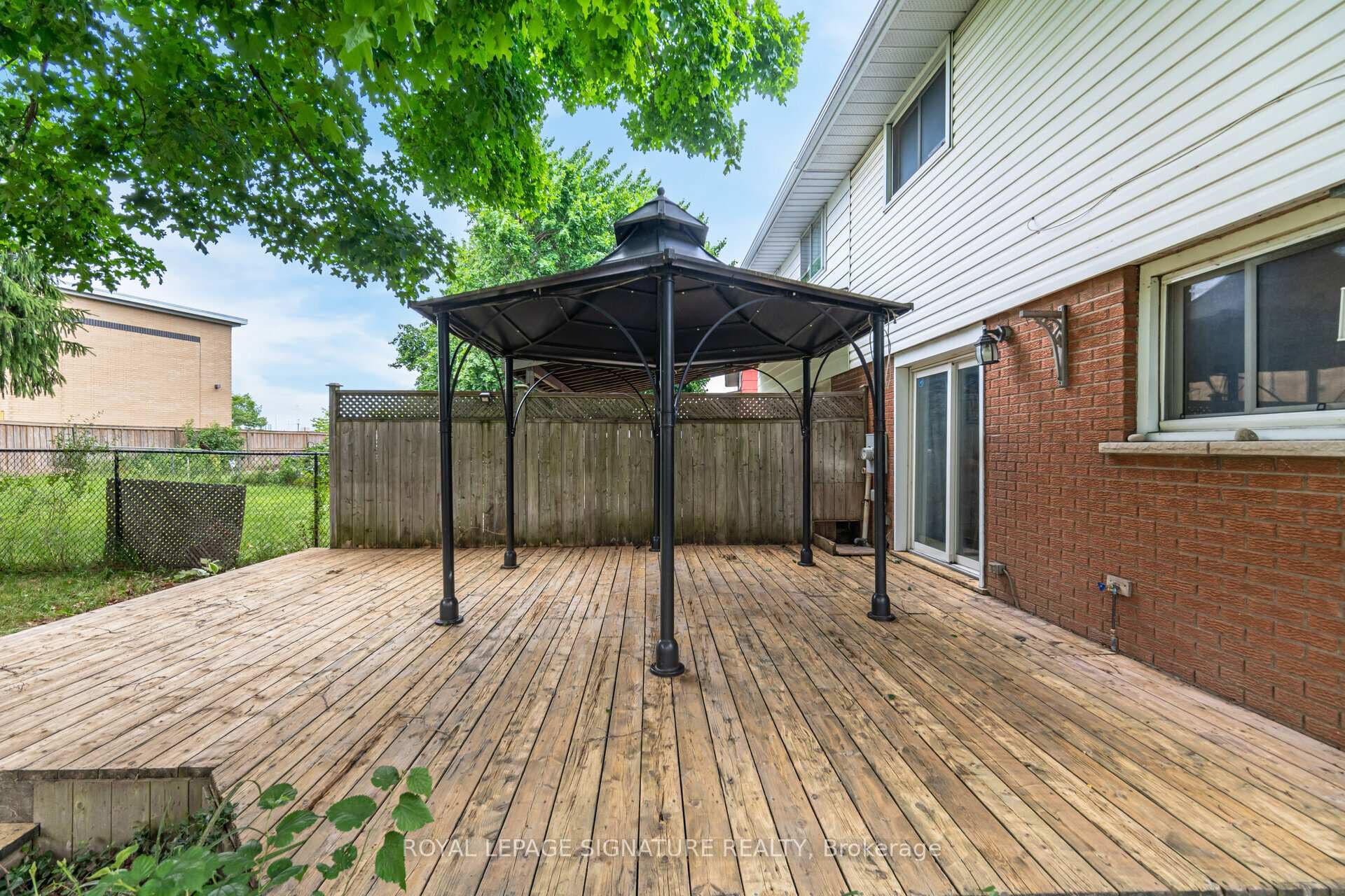 20 Flint Drive photo 34