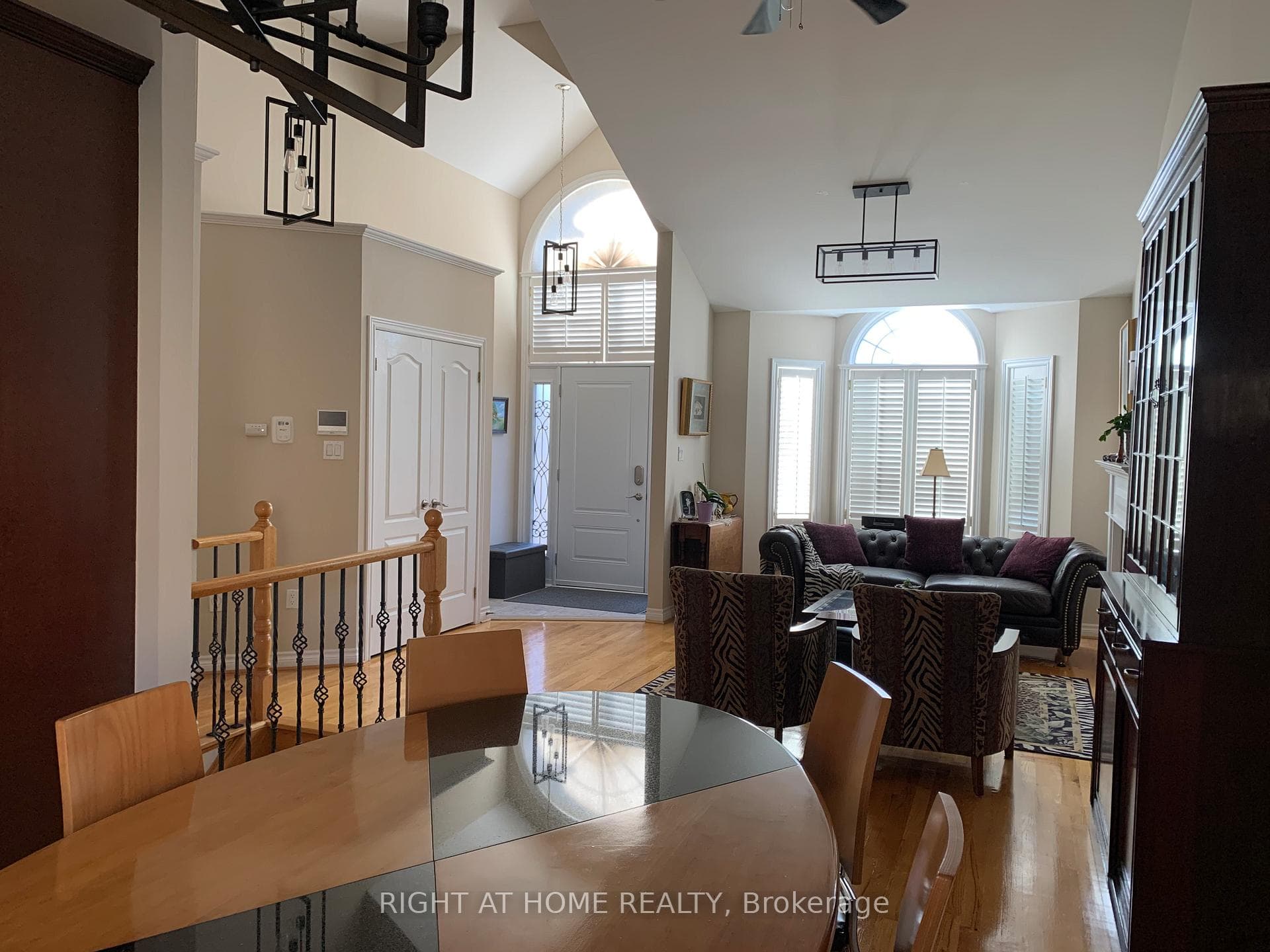 27 Thicketwood Boulevard photo 2