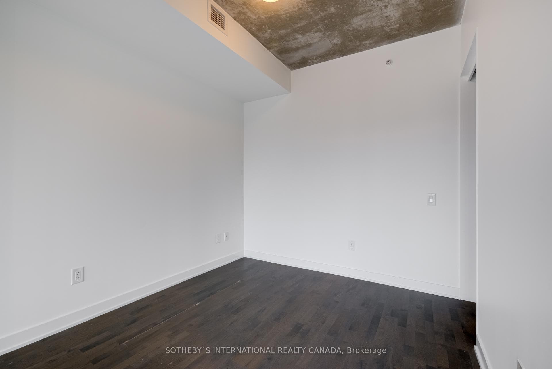 629 King Street Unit 1028 photo 8