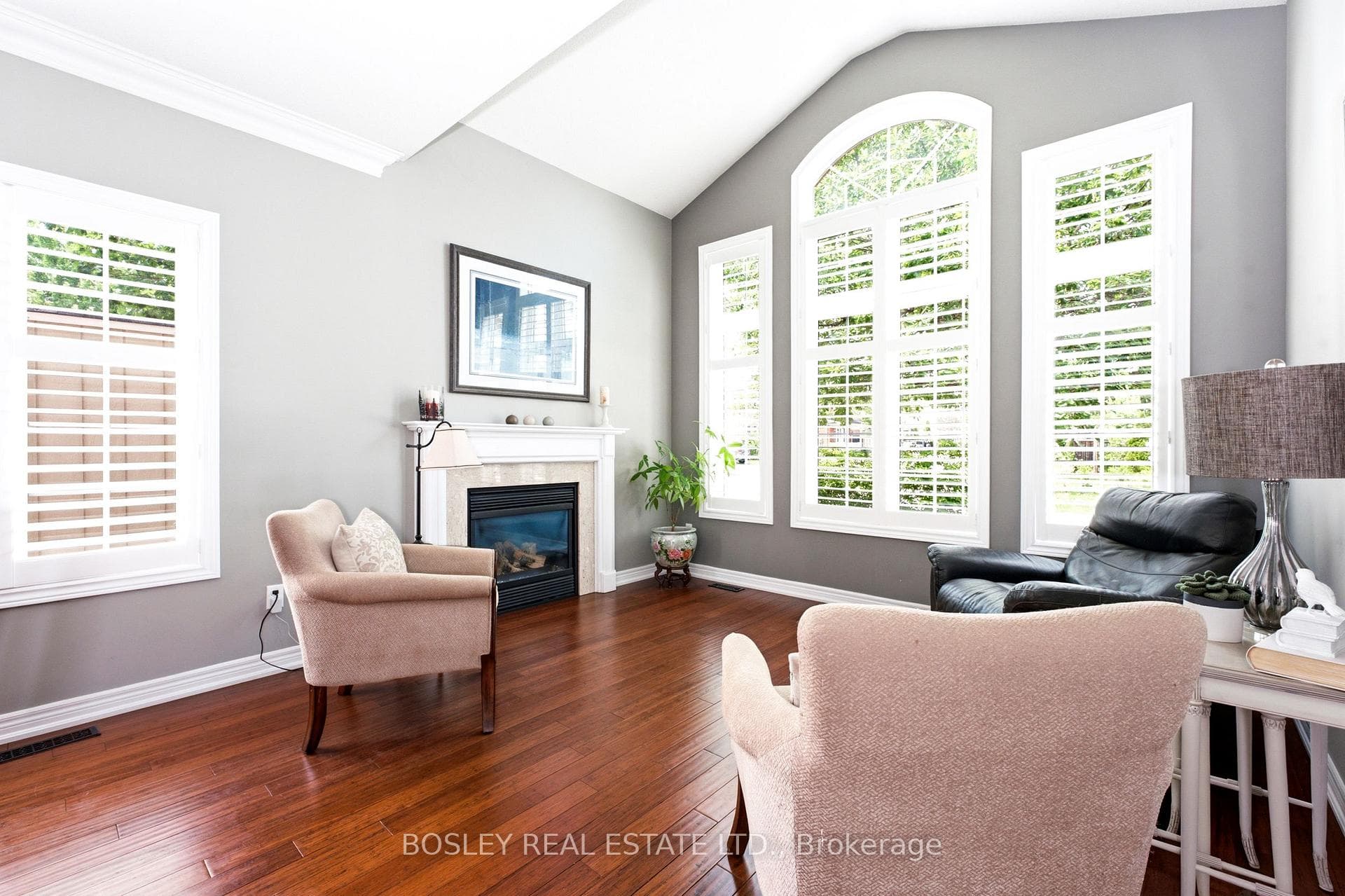 2160 Highcliffe Way photo 6