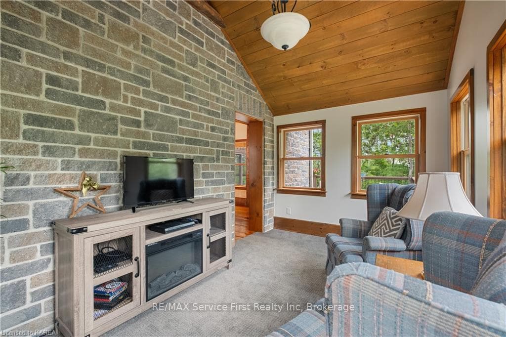 6258 REVELL Road photo 11