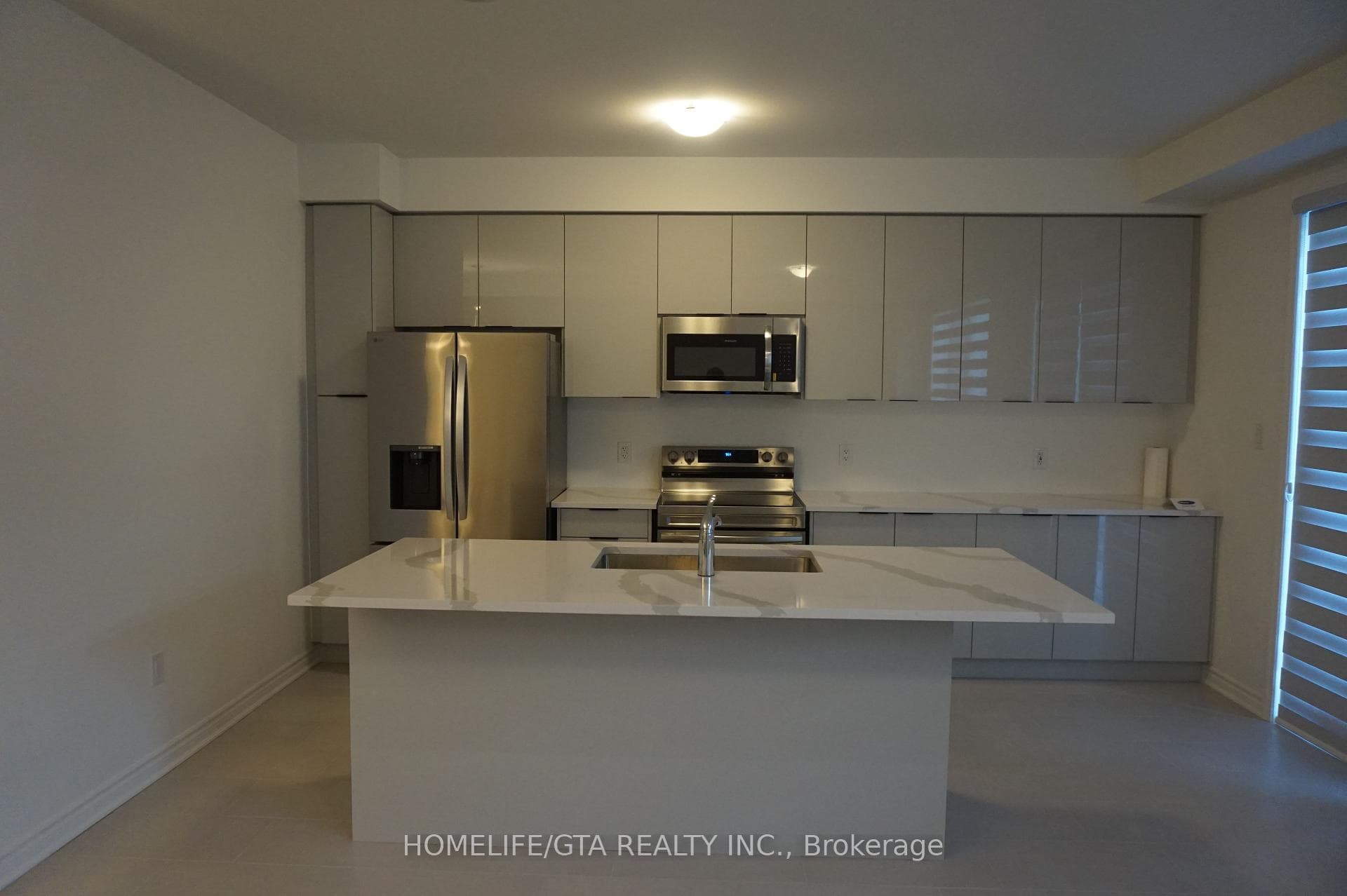 3210 CHIMNEY SWIFT Crescent photo 5