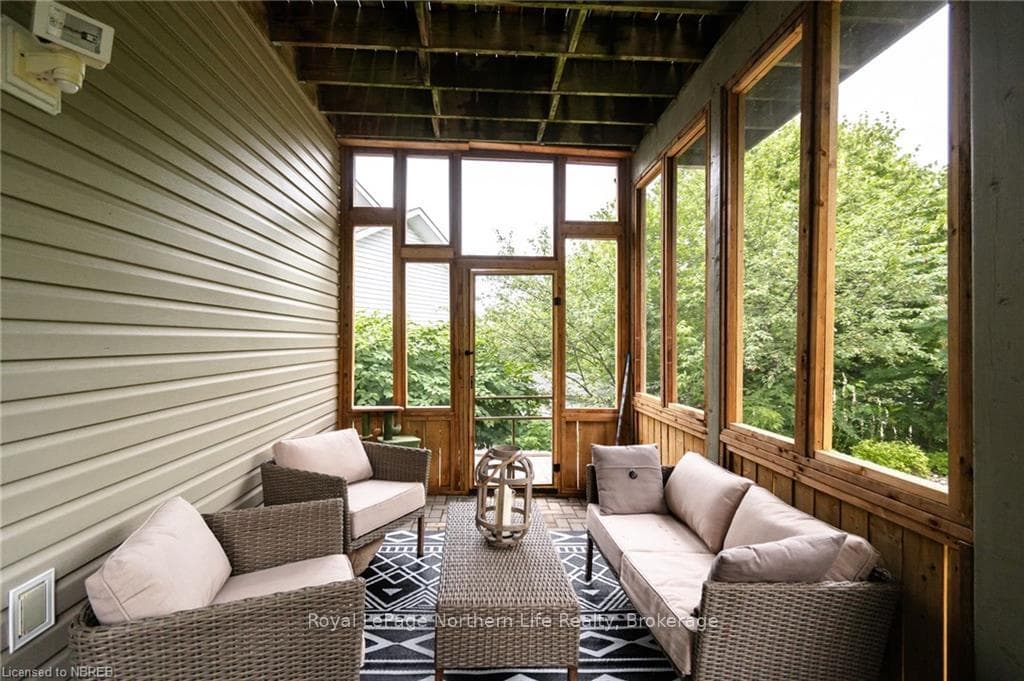 5 PLEASANTVIEW Place photo 13