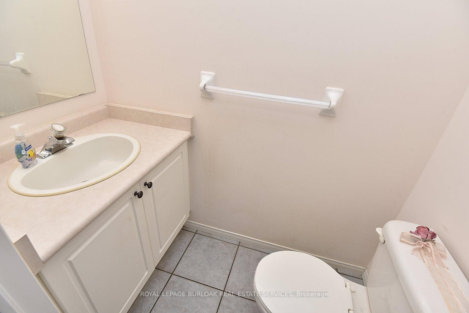 4002 Jarvis Crescent photo 17