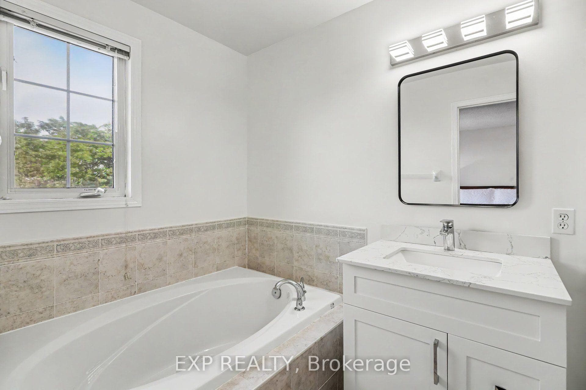 203 Duntroon Circle photo 26