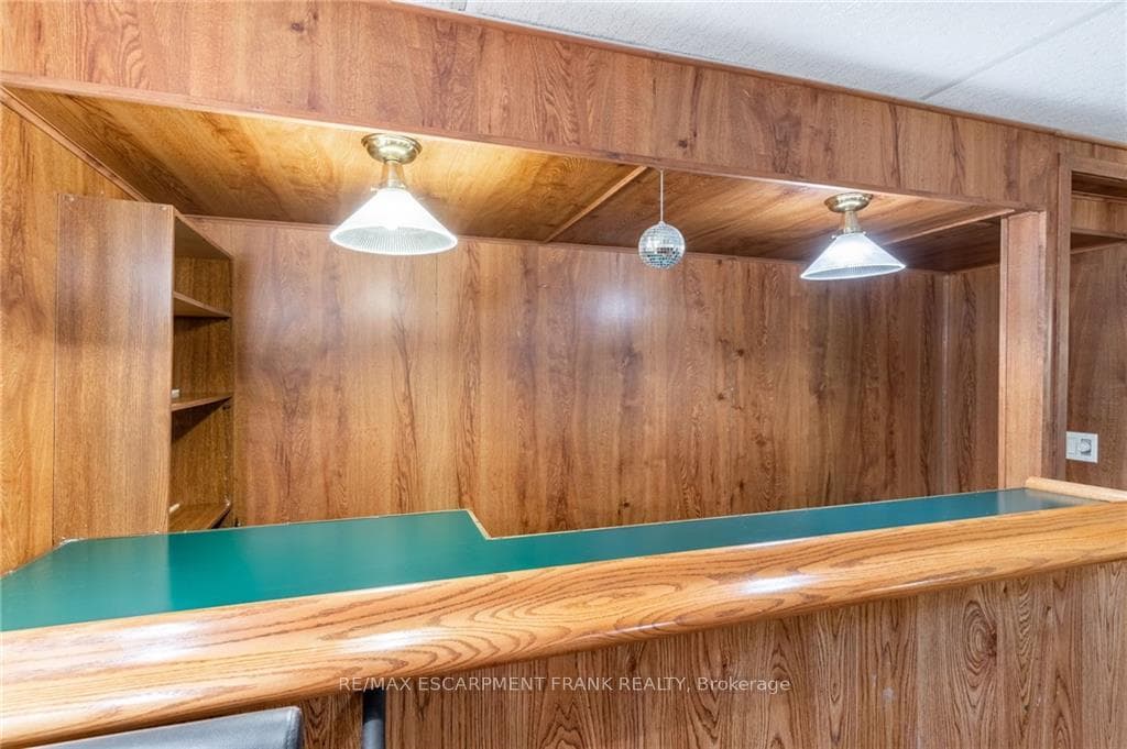 48 Broughton Avenue photo 35