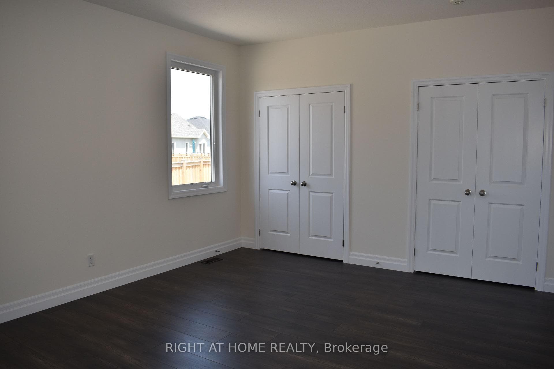 48 Allenwood Road photo 9