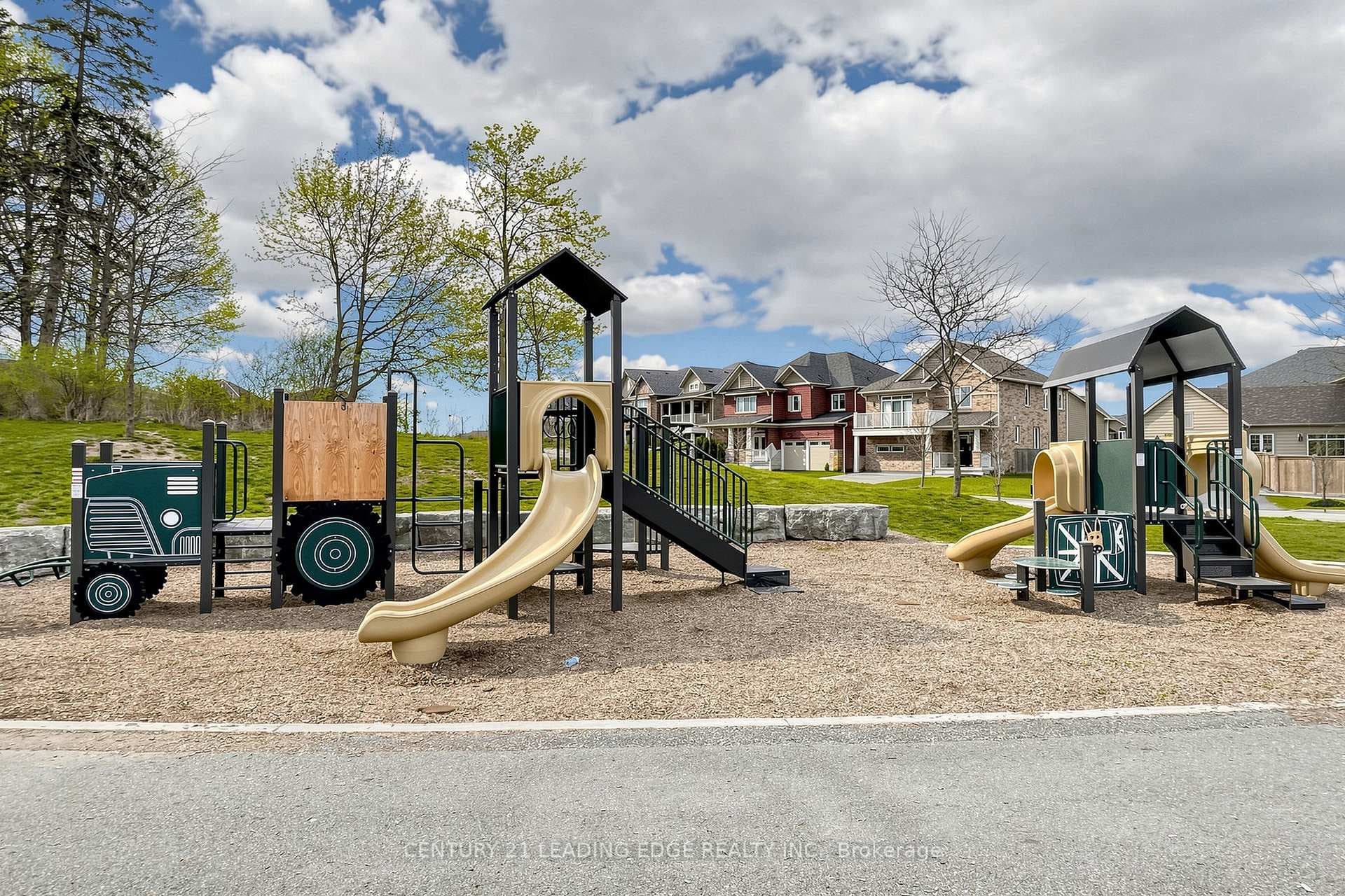 61 Far North Court photo 42