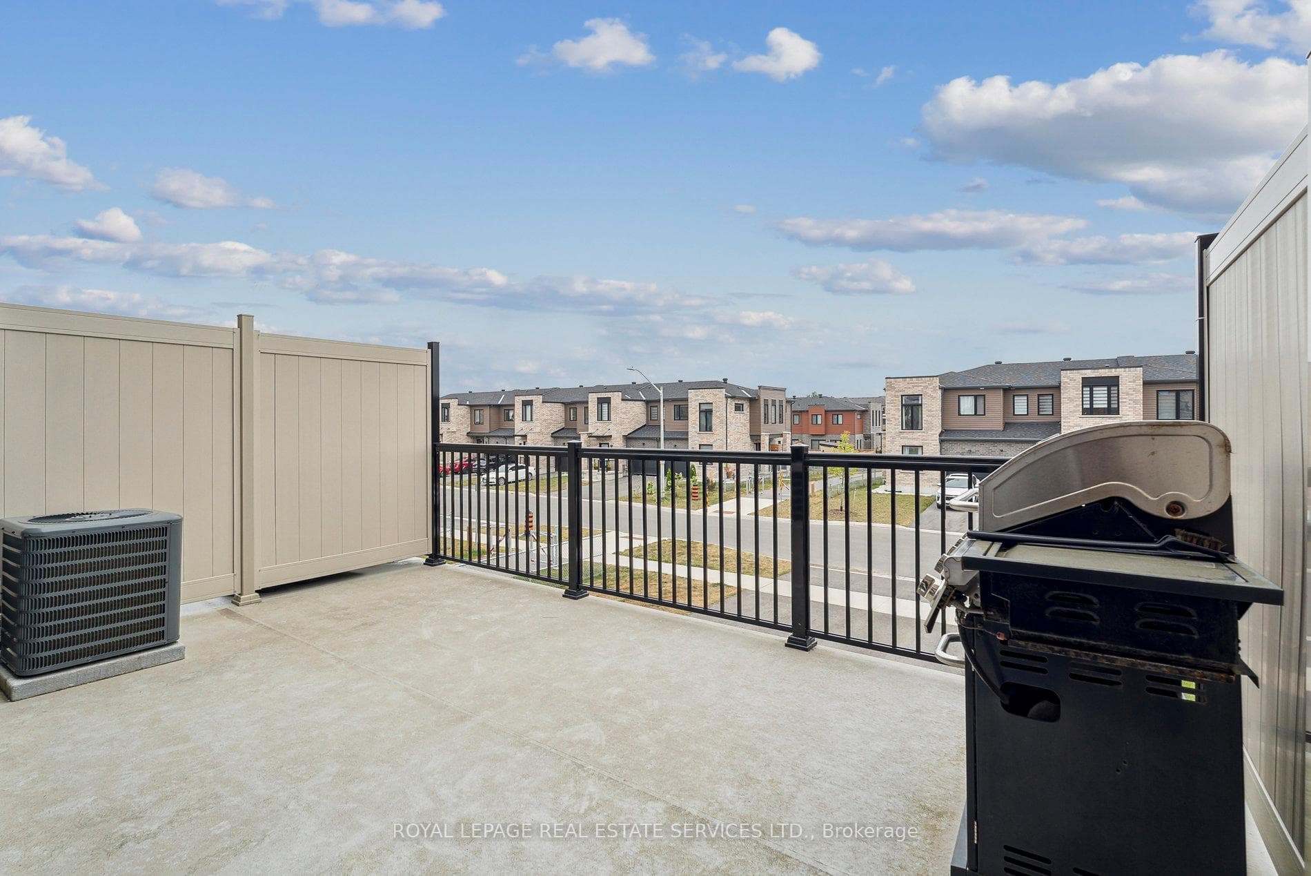 43 Fairlane Avenue photo 19