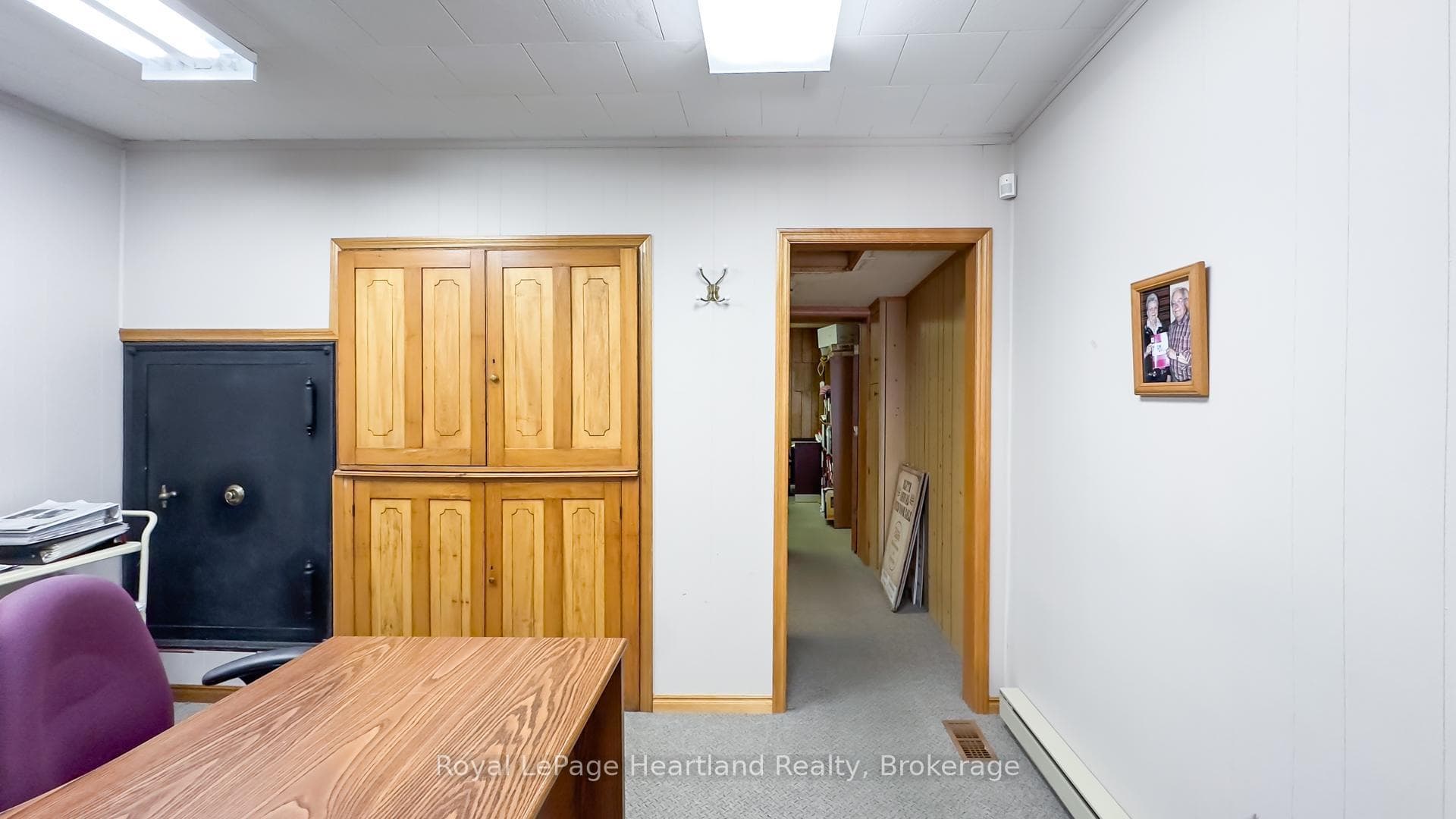 405 Queen Street photo 7