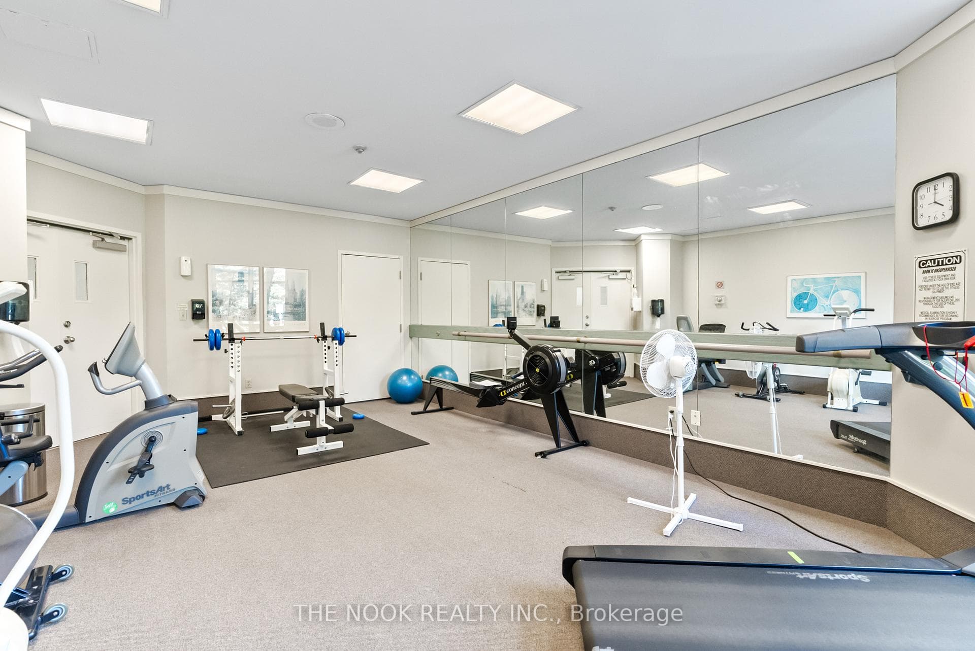 712 Rossland Road Unit 304 photo 34