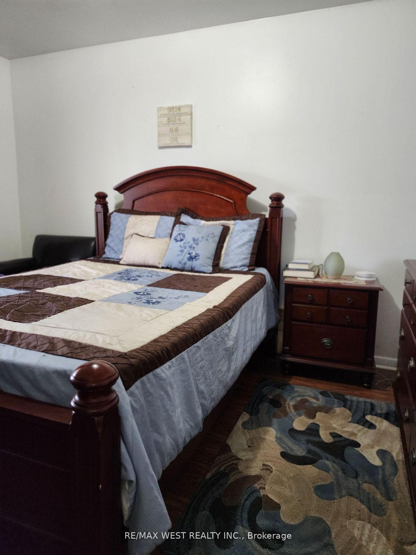 99 Stavely Crescent photo 8