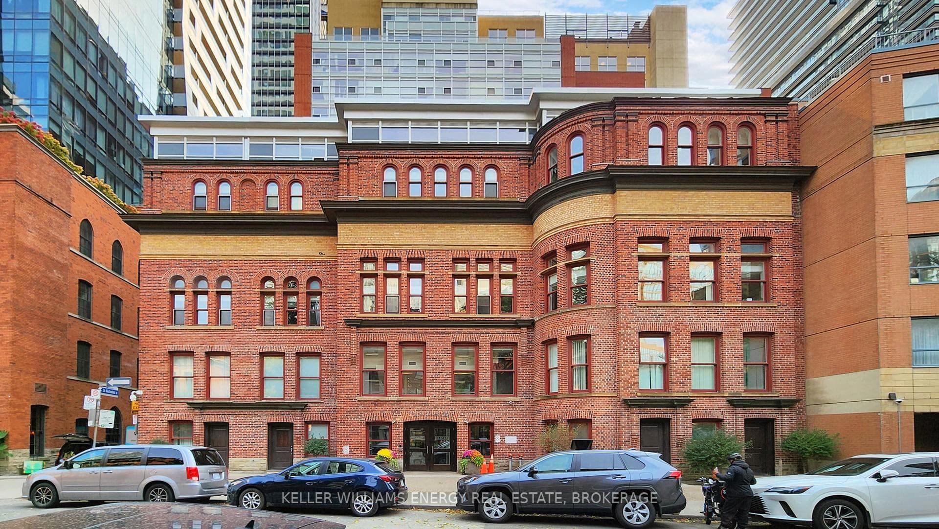 11 St Joseph Street Unit 1401 photo 36