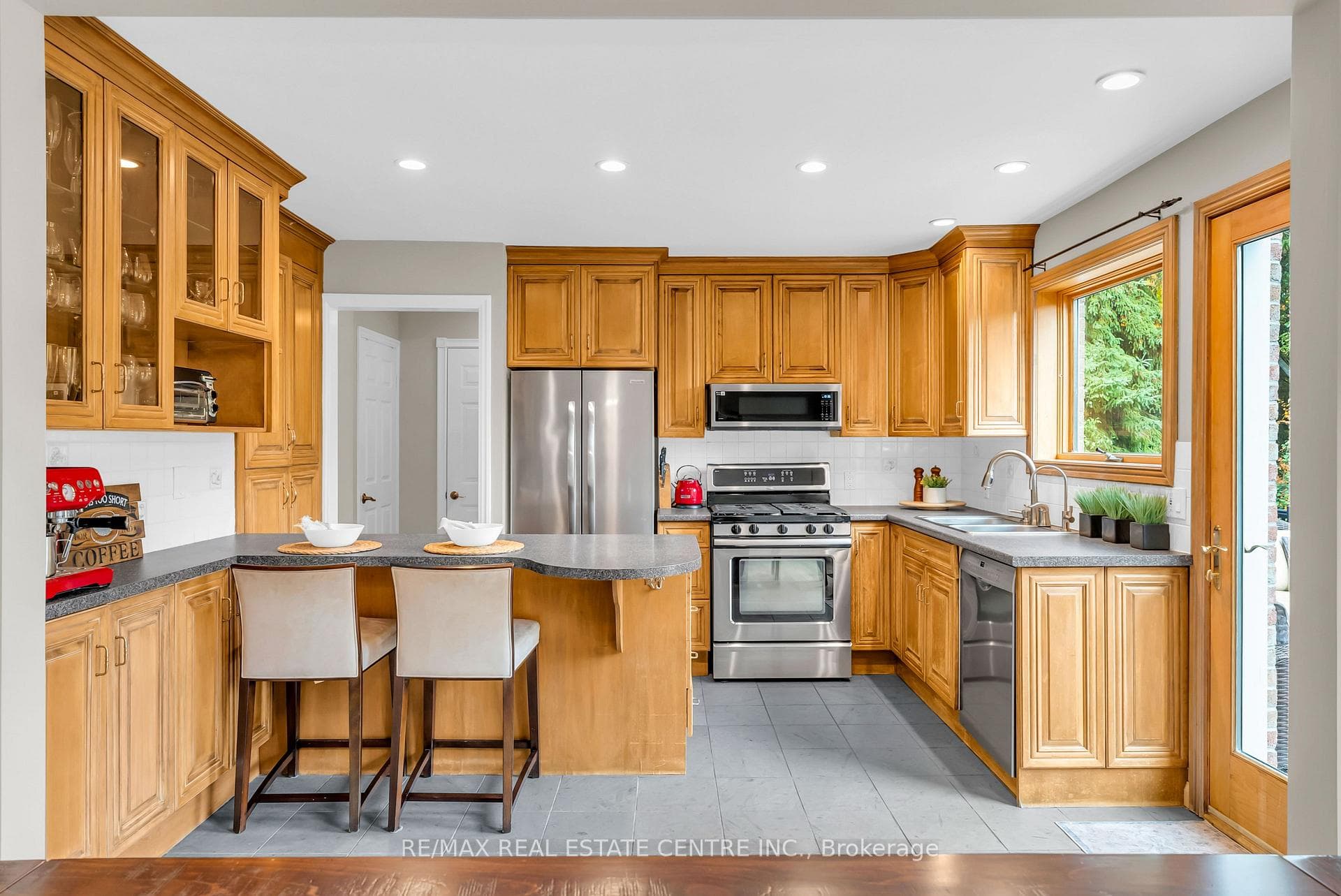 31 Metcalfe Court photo 16