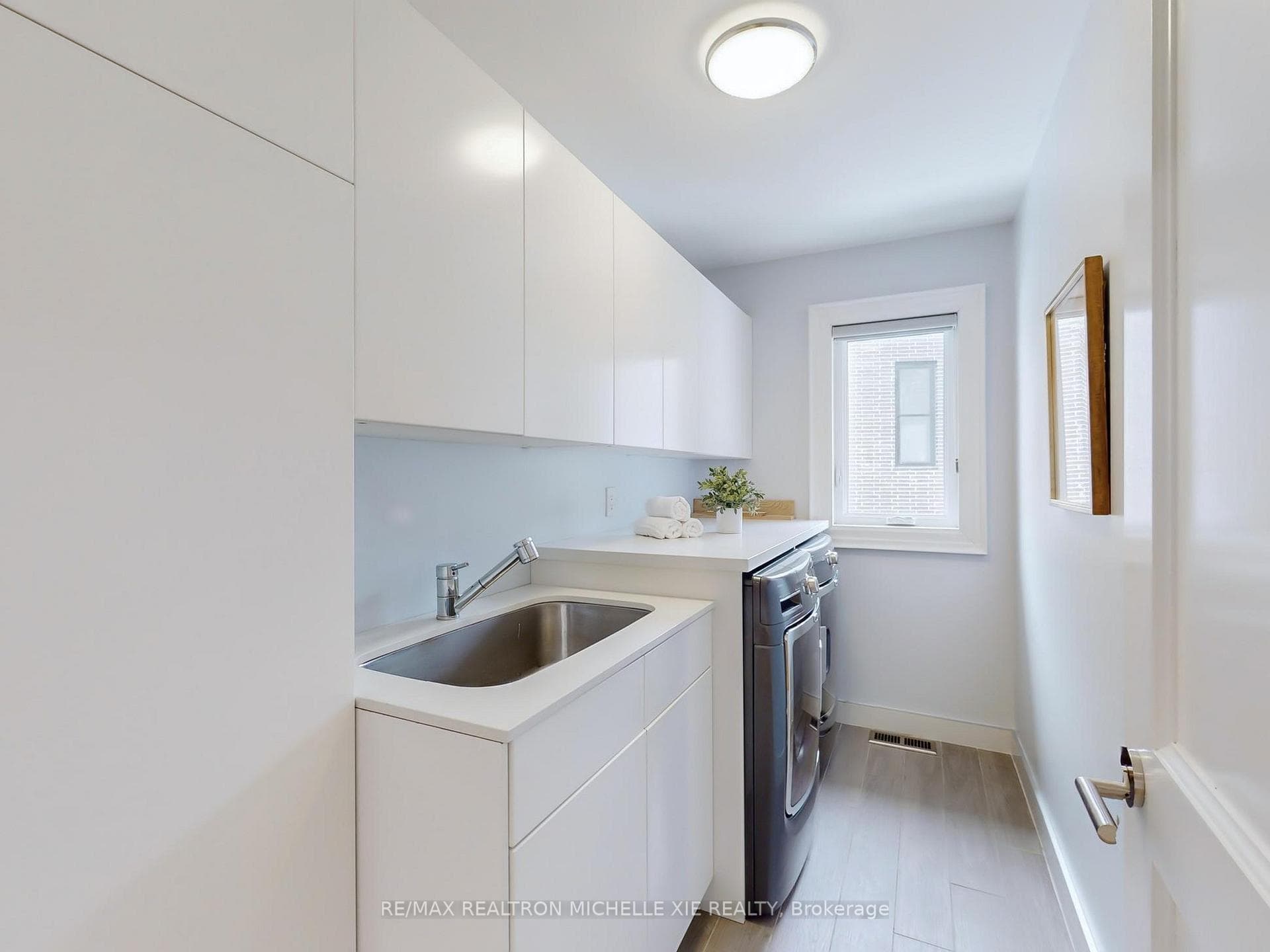 28 Addison Crescent photo 33