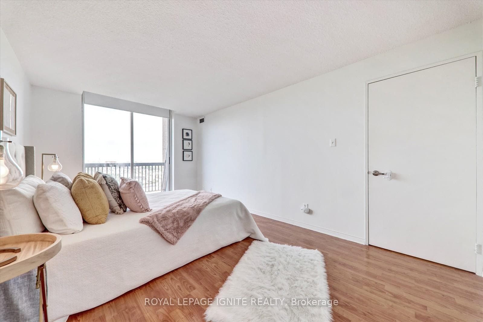330 McCowan Road Unit PH 1914 photo 21